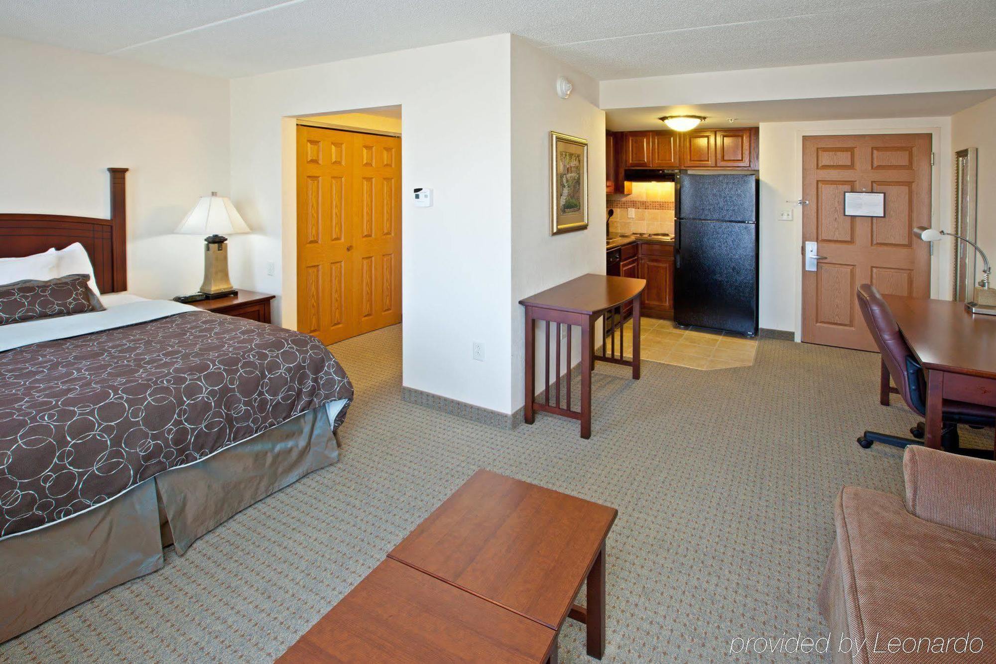 Hotel Staybridge Downtown-convention Center By Ihg Indianapolis