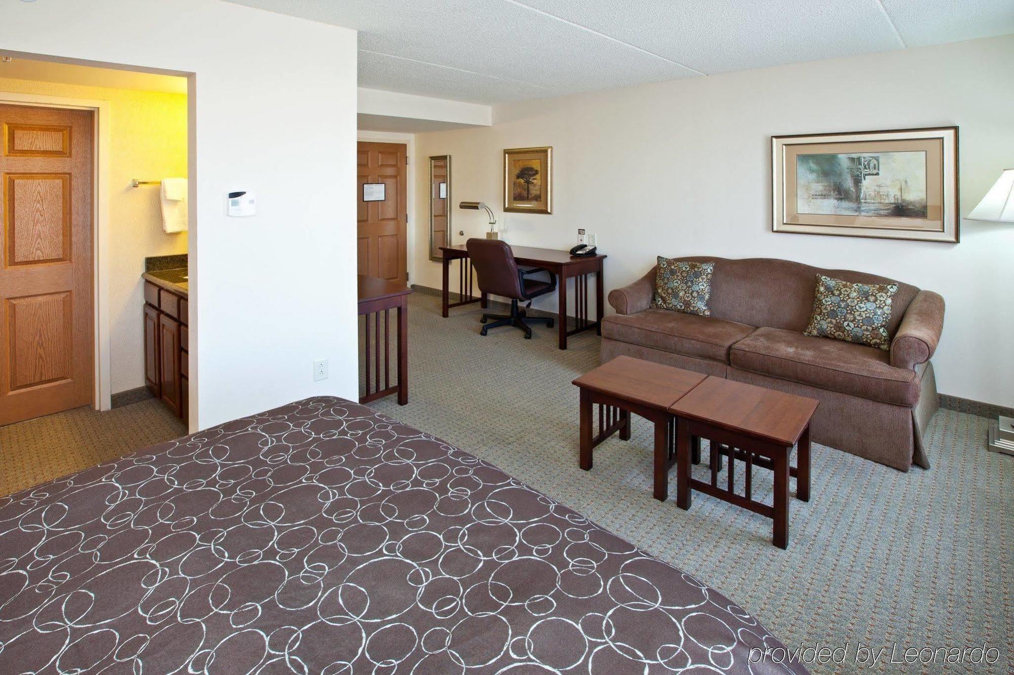 Staybridge Downtown-convention Center By Ihg Hotel